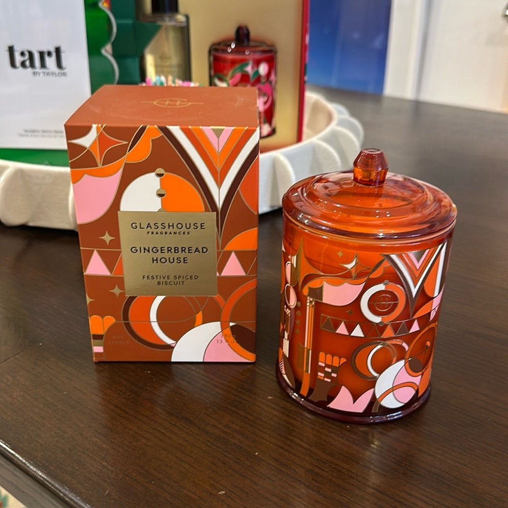 Glasshouse Gingerbread House Candle